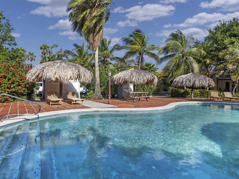 Caribbean Court 222 – Property in Sabadeco