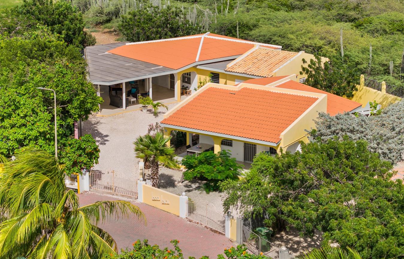 Property in Bonaire — exterior photo 1