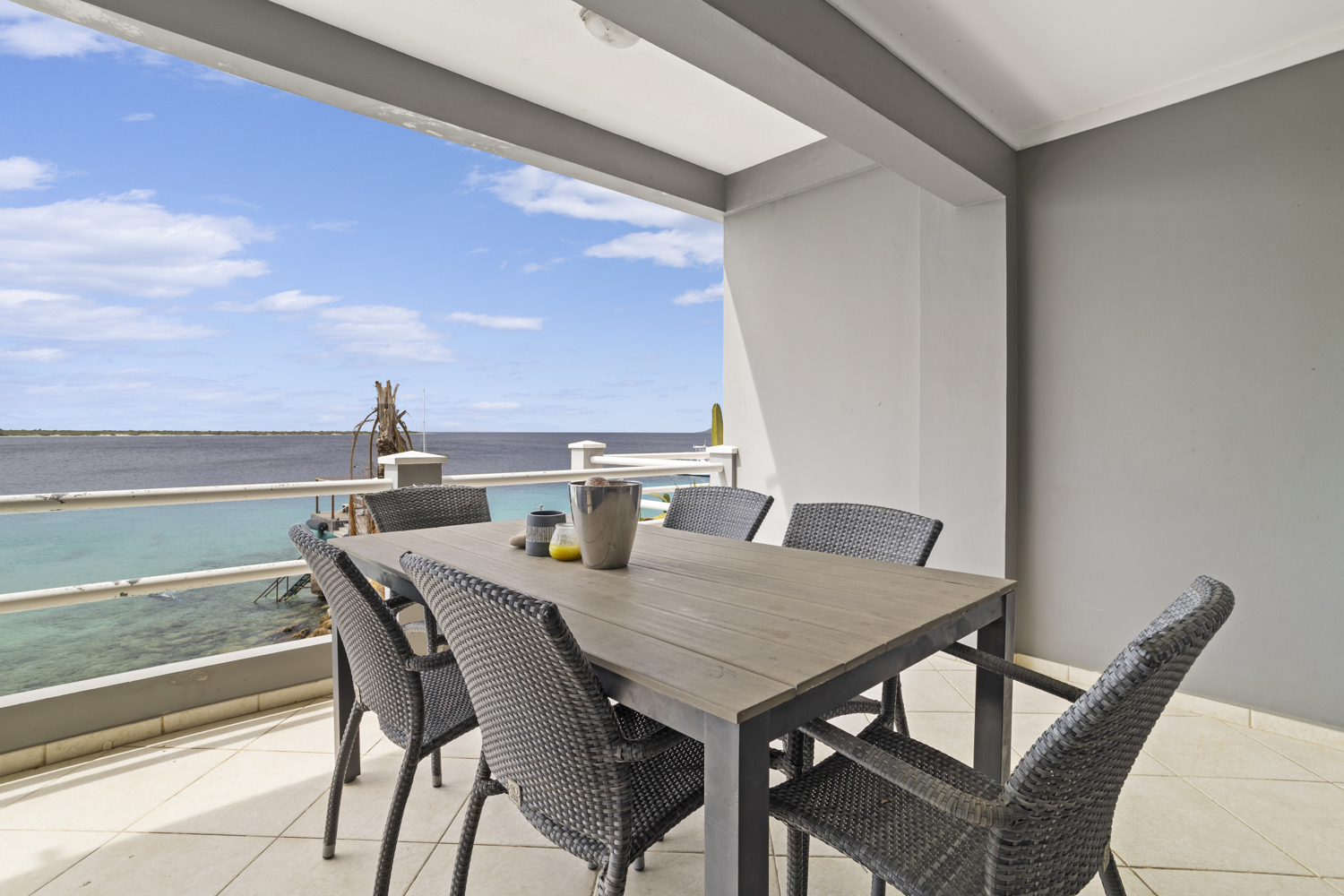 Apartment in Hato — exterior photo 1