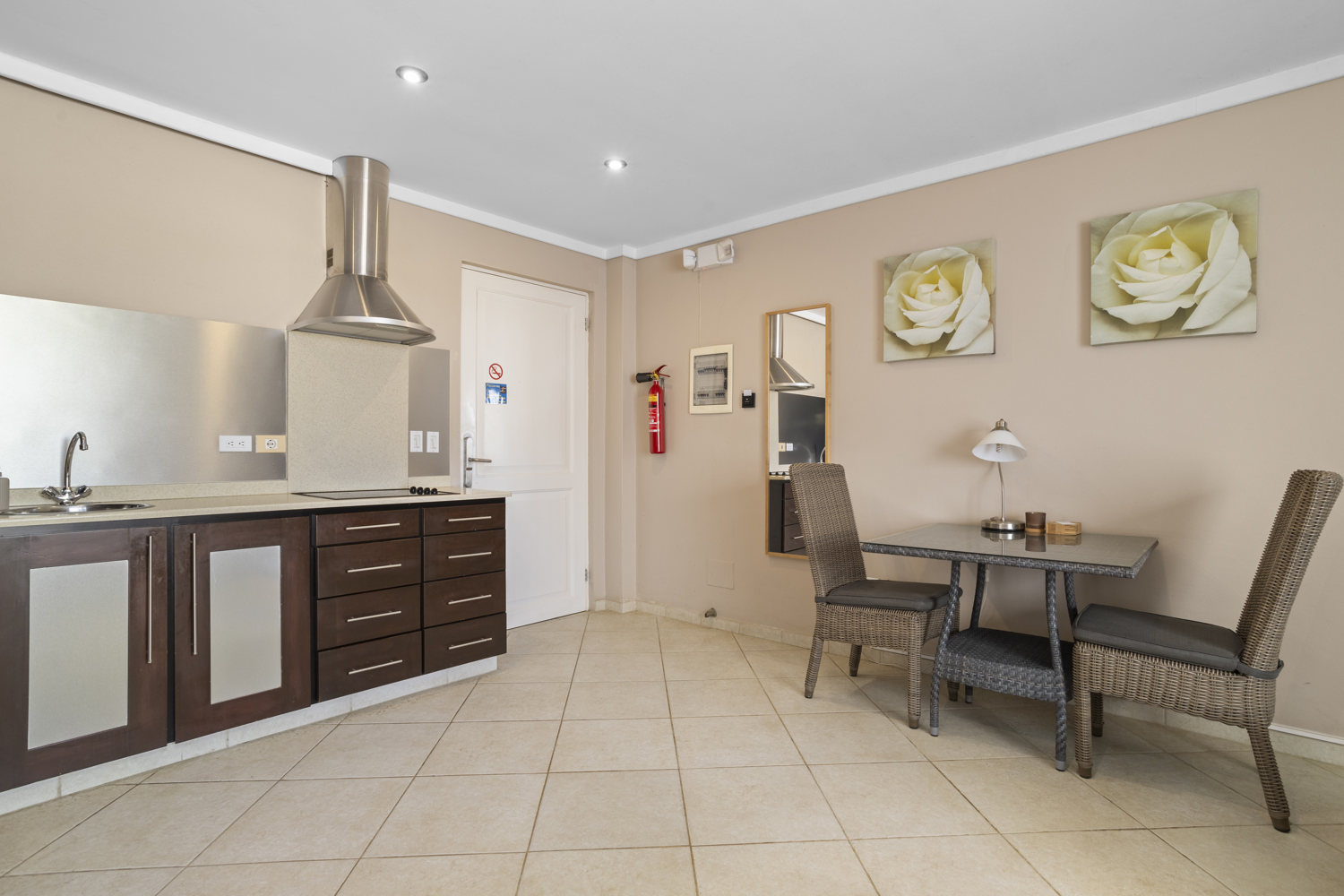 Apartment in Hato — property image 2