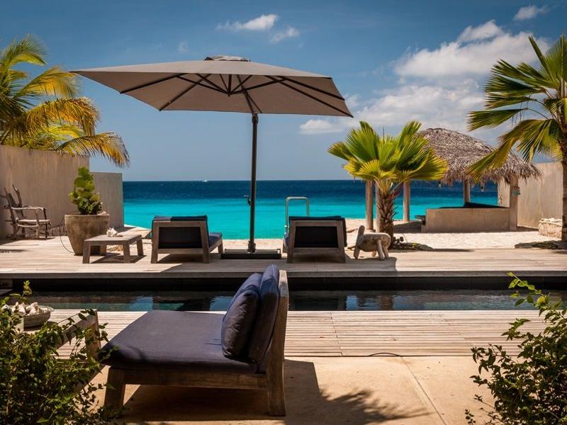 Luxurious Oceanfront Piet Boon Villa Bonaire – Property in Punt Vierkant