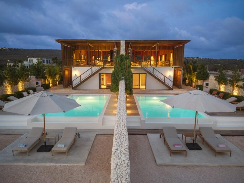 Oceanfront Reef Villa Sabadeco  Vacation Rental Investment – Villa in Sabadeco