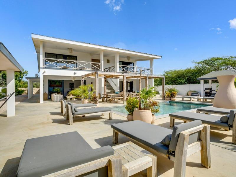 Punt Vierkant 48 Amazing Villa Vaction Rental Investment – Villa in Punt Vierkant