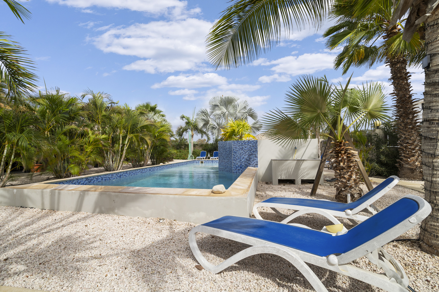 Property in Bonaire — exterior photo 1