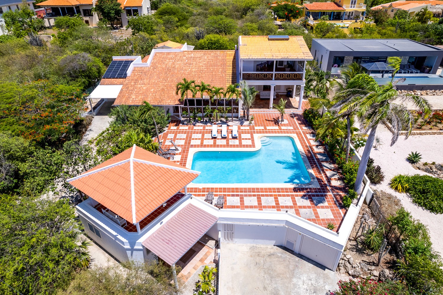 House in Santa Barbara — property image 3