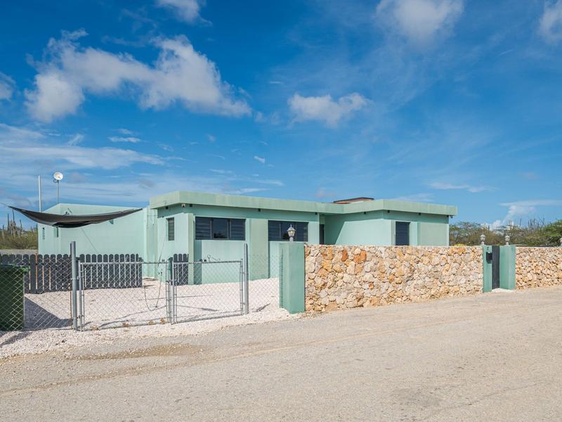 Kaya Moderato 17 – House in Nikiboko
