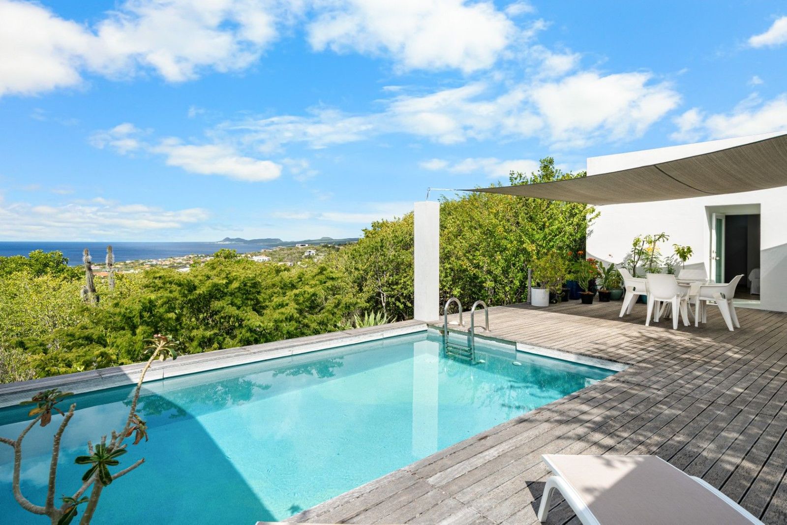 Property in Sabadeco — exterior photo 1