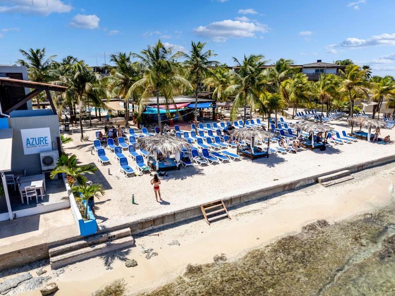 Eden Beach Resort – Commercial in Hato