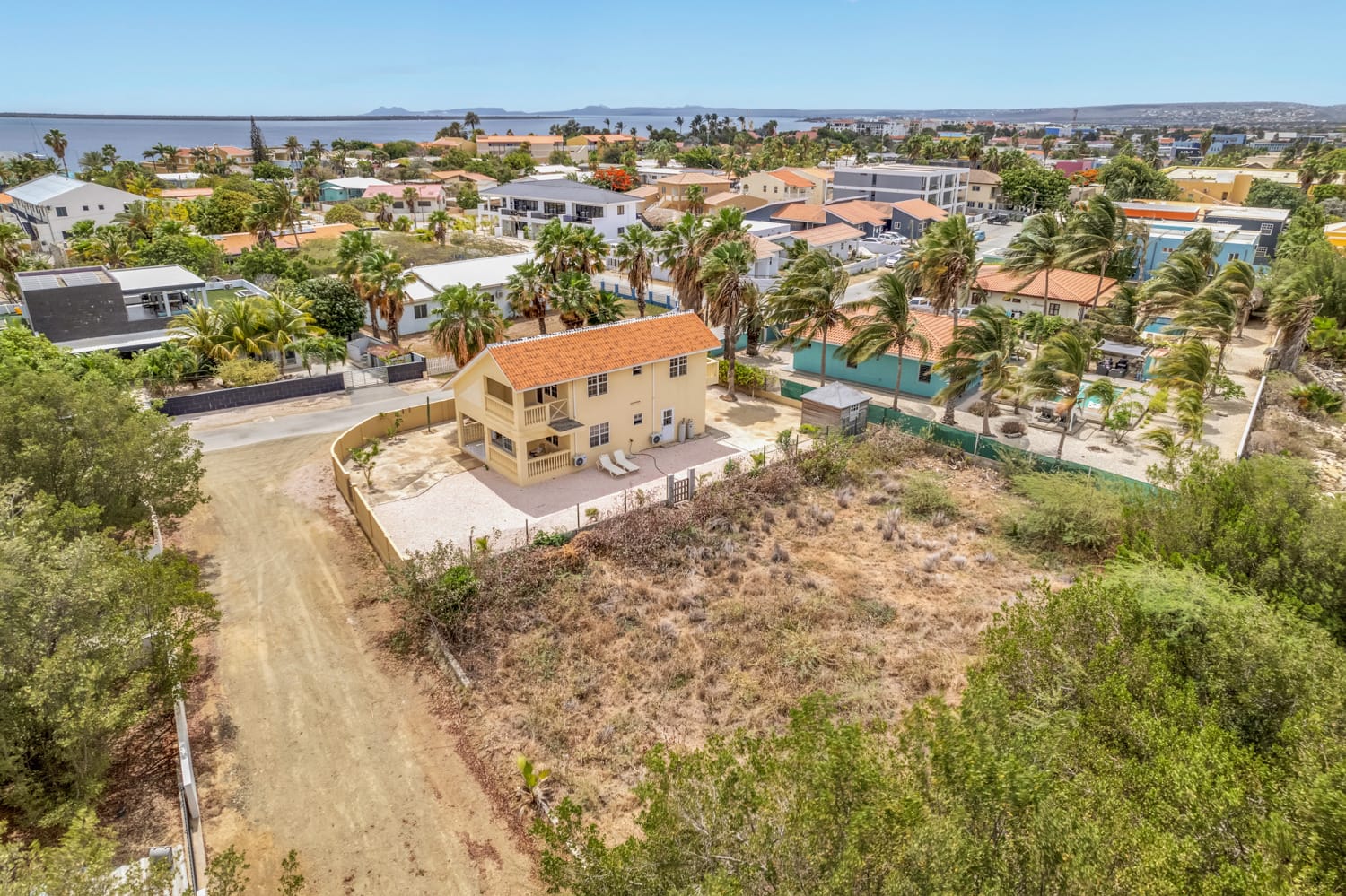 Property in Bonaire — exterior photo 1