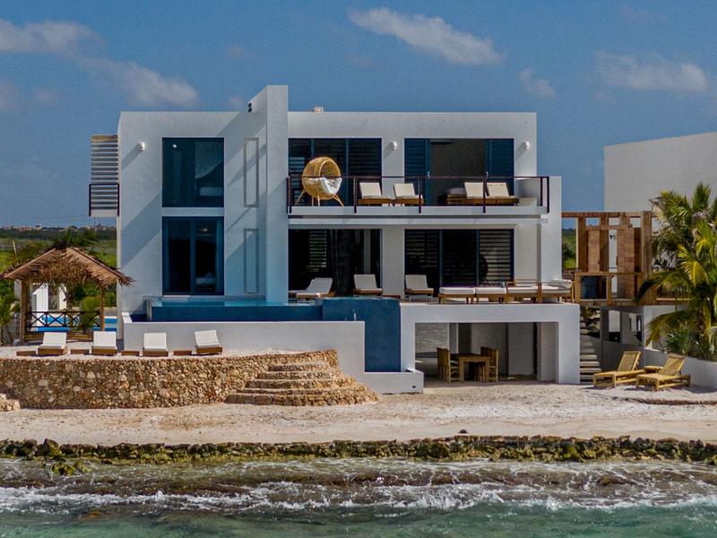 Beach Villa 2 – Property in Kralendijk
