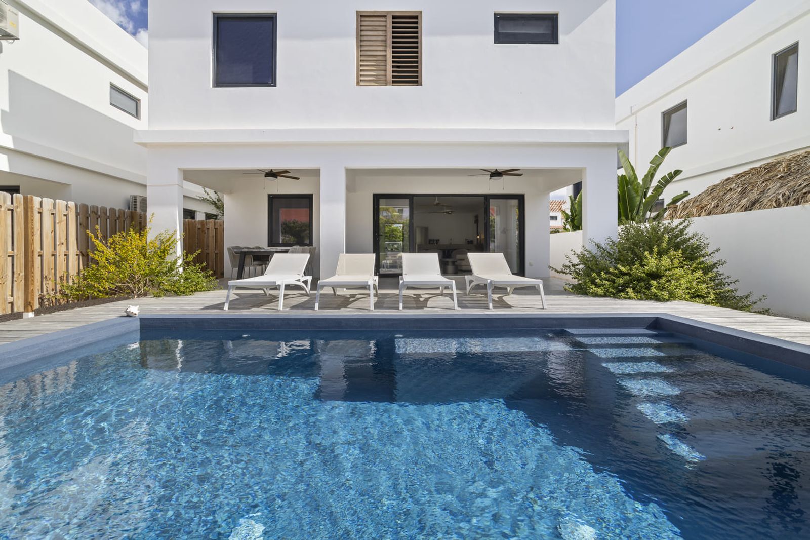 Property in Belnem — exterior photo 1