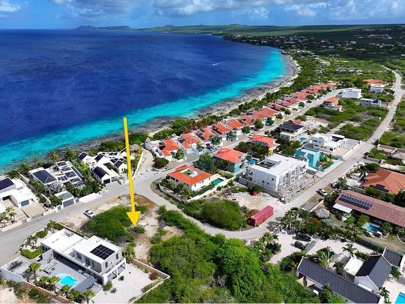 Spacious, Second Row Building Lot near the Beach – Lot in Sabadeco