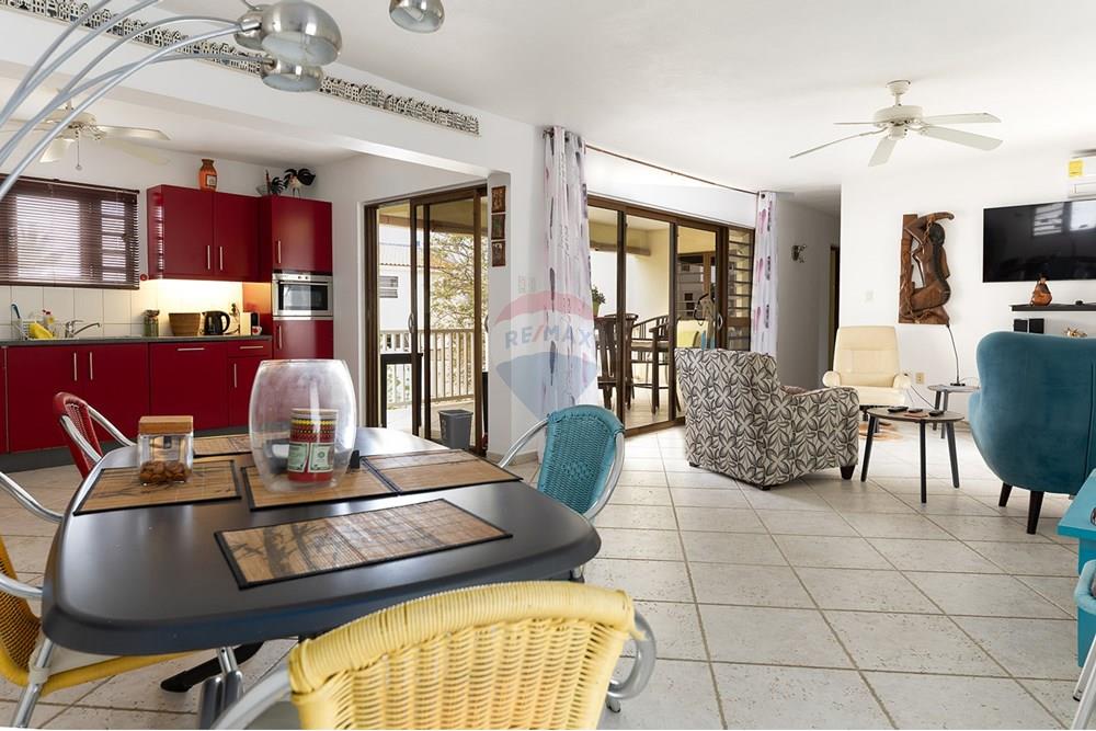 Apartment in Kralendijk — exterior photo 1