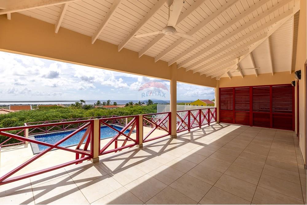 Villa in Santa Barbara — property image 2