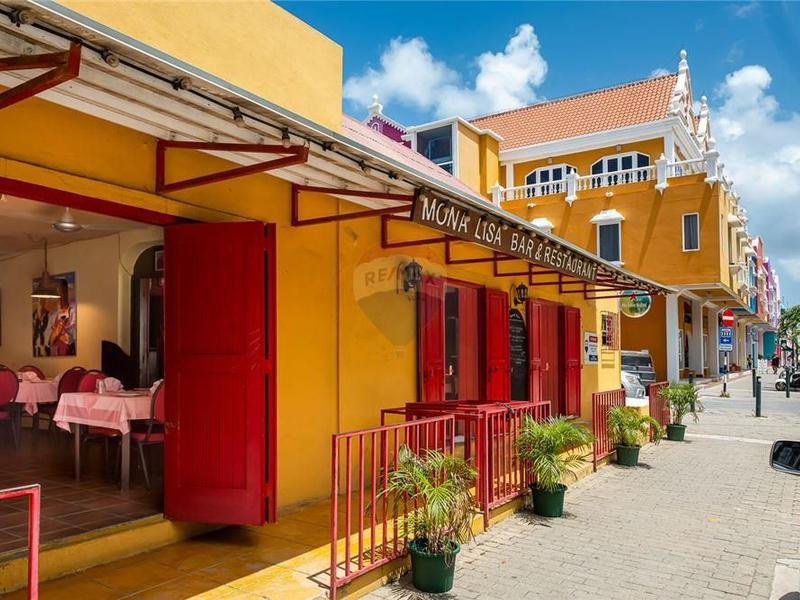Mona Lisa Bar & Restaurant – Property in Kralendijk