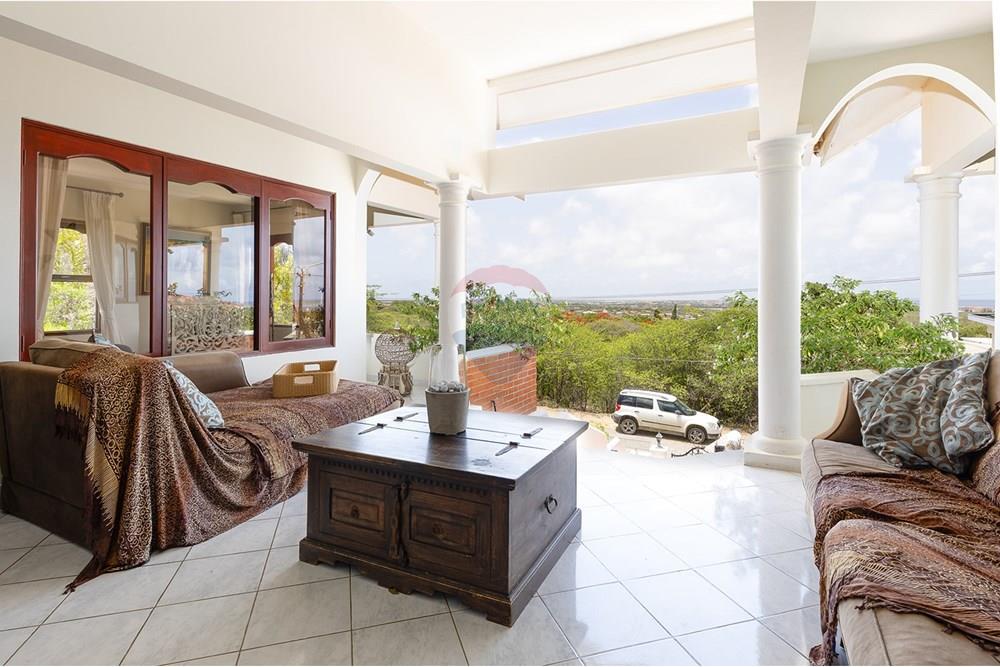 Villa in Santa Barbara — property image 3