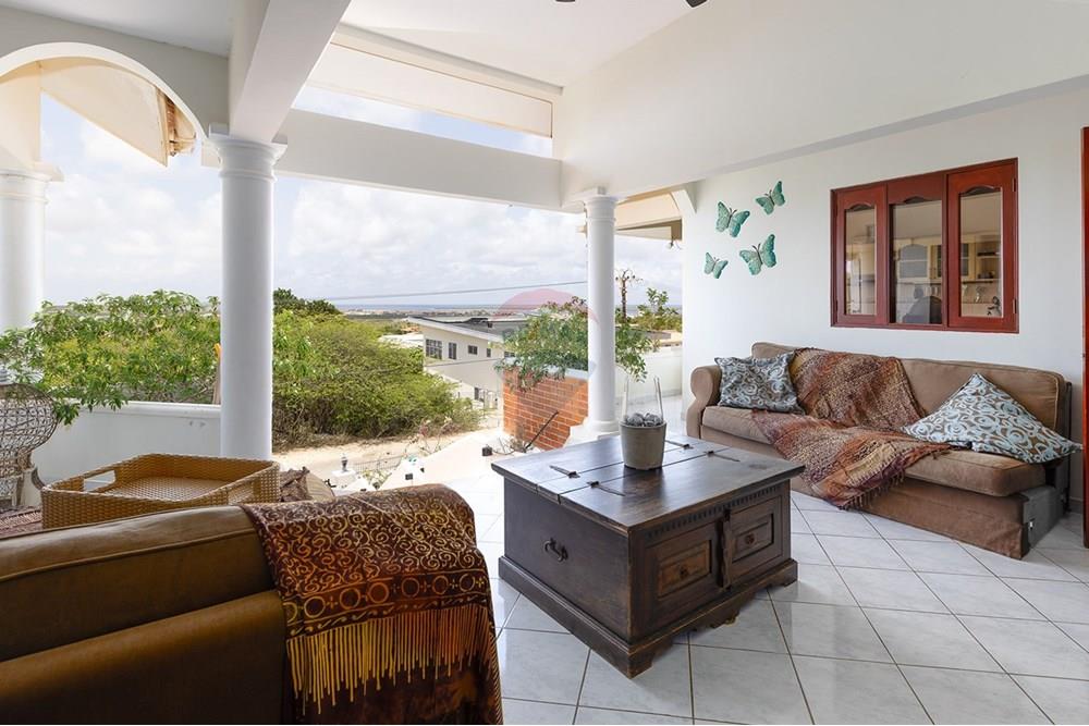 Villa in Santa Barbara — property image 4