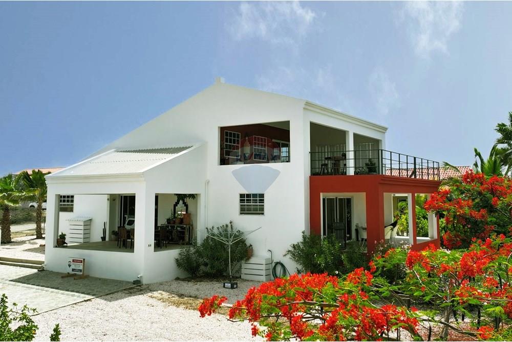 Villa in Lagoen Area — property image 2