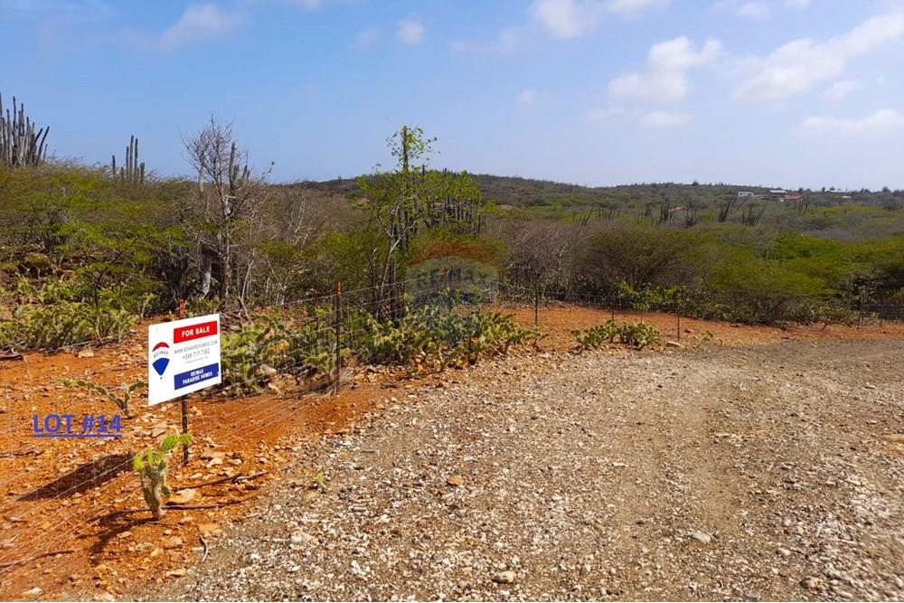 Lot in Kunuku Area — exterior photo 1