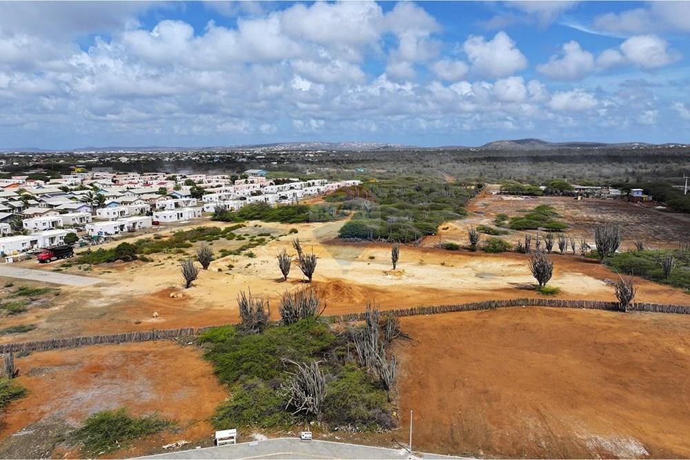 Lot in Nikiboko — exterior photo 1