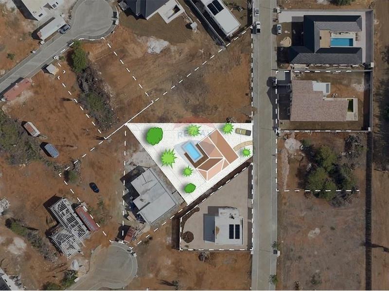 Spacious, Private Building Lot in New Development – Lot in Nikiboko