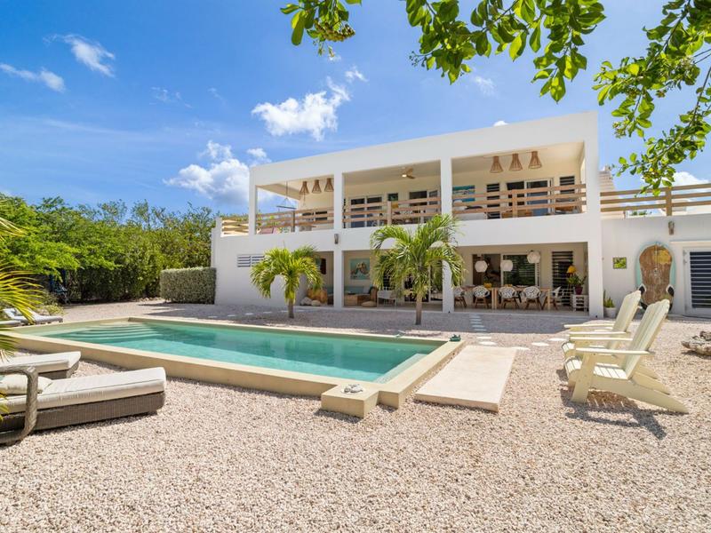 Crown Terrace 76 – Villa in Sabadeco