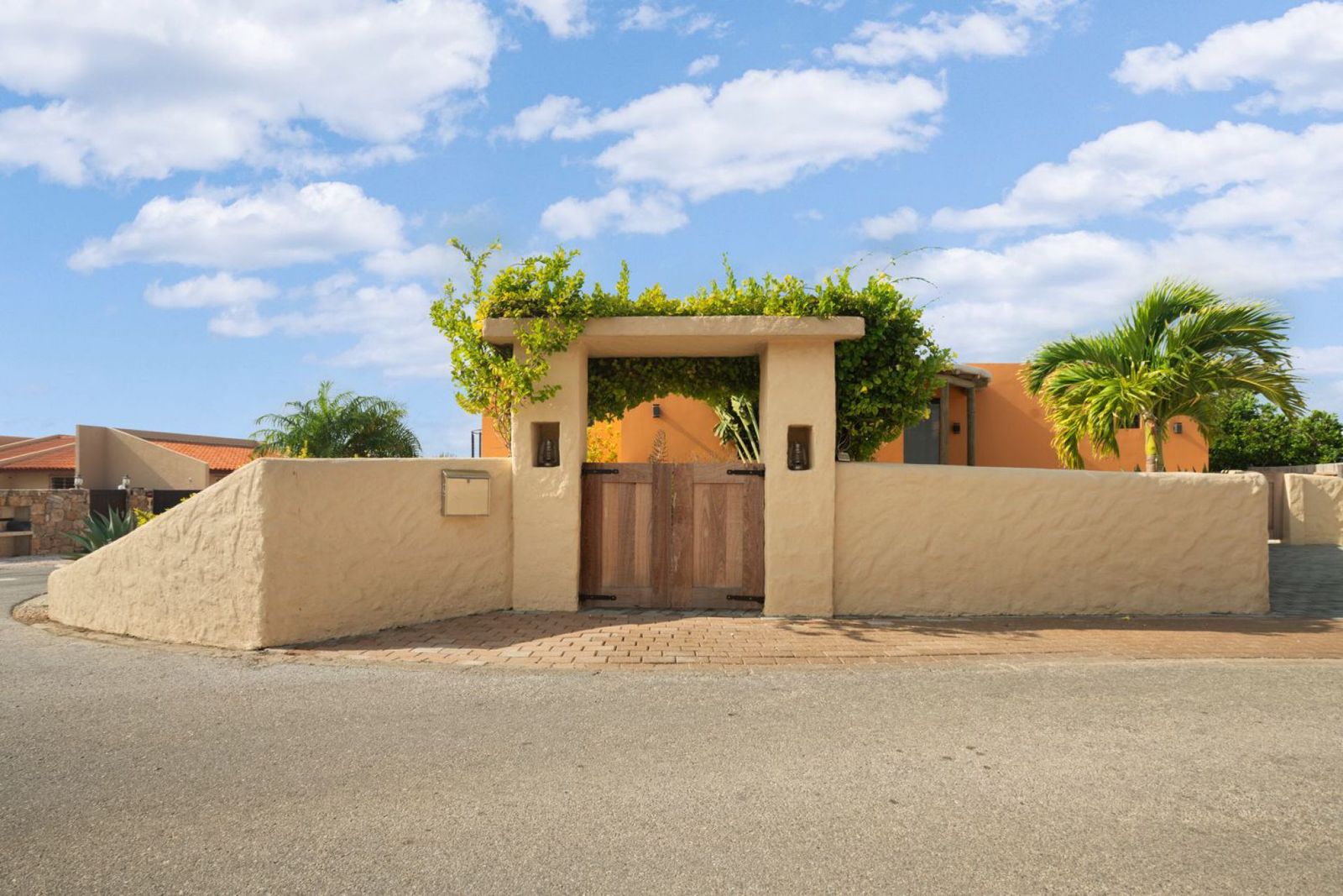 Villa in El Pueblo — property image 2