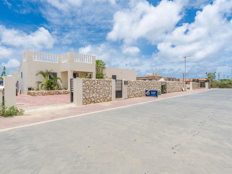 Kaya Ammerzoden 10 – House in Hato