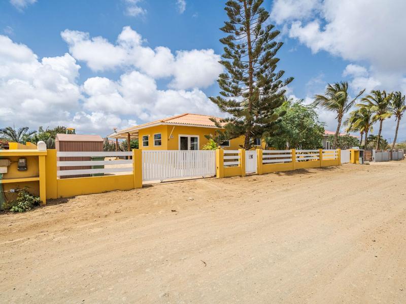 Kaya Kuadria 9 – House in Nikiboko